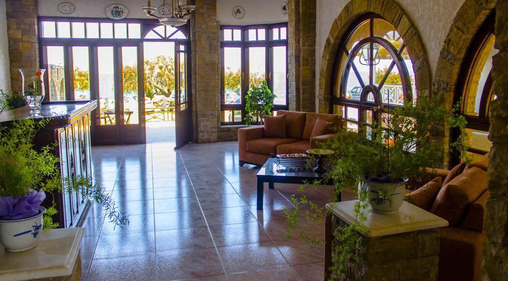Hesperia Hotel Карловаси Экстерьер фото