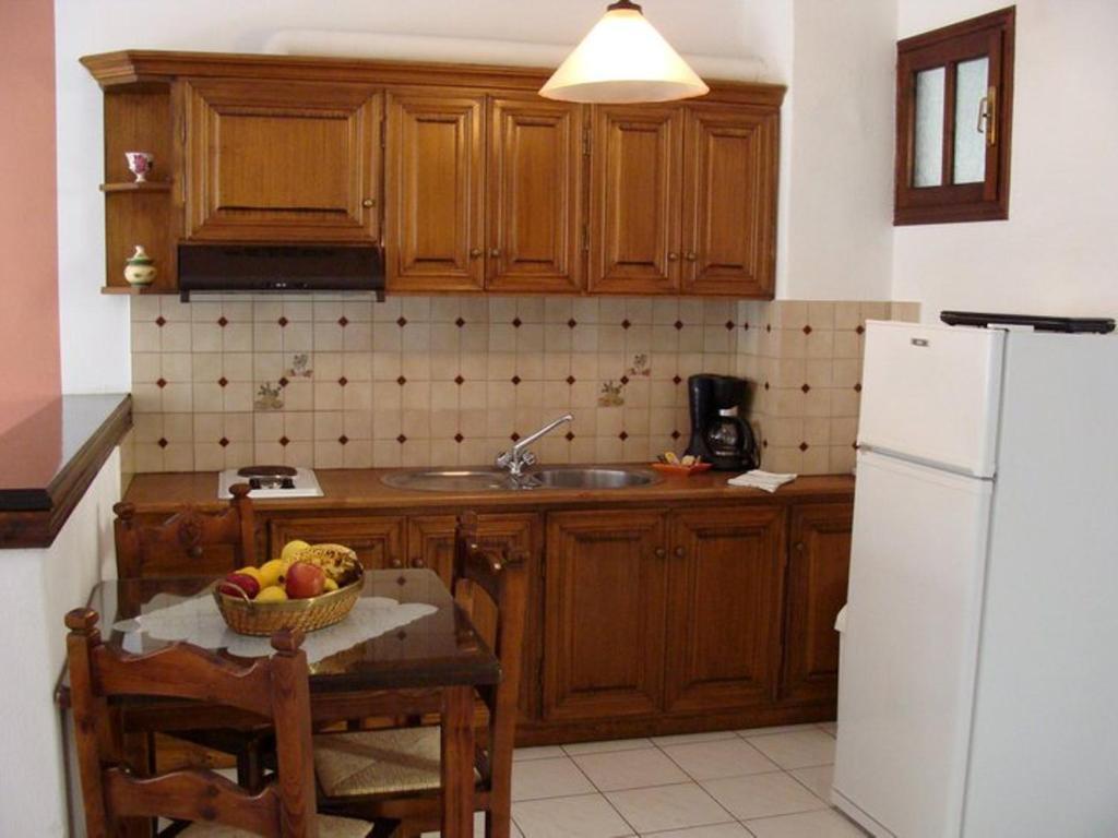 Hesperia Hotel Карловаси Номер фото