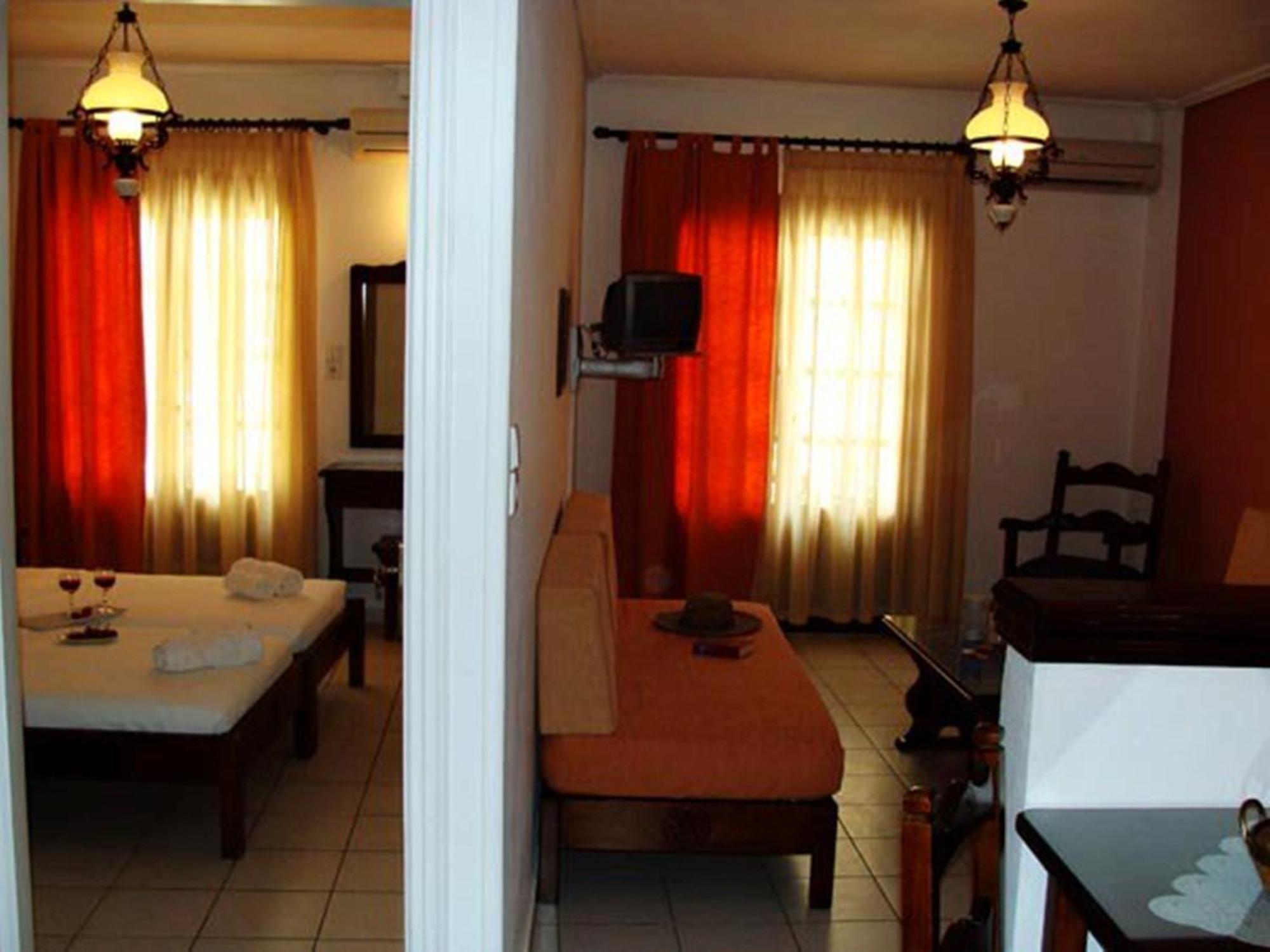 Hesperia Hotel Карловаси Экстерьер фото