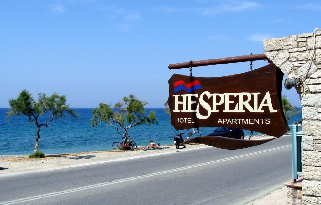Hesperia Hotel Карловаси Экстерьер фото