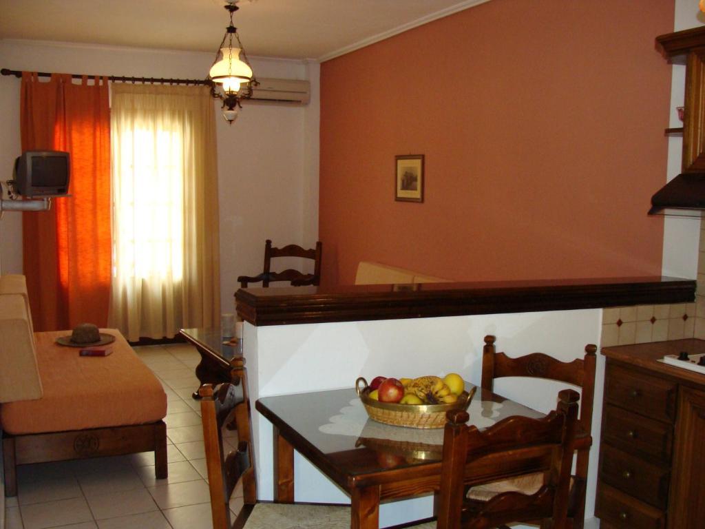 Hesperia Hotel Карловаси Номер фото
